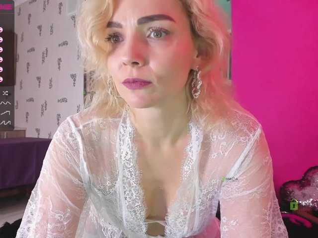 Kuvat -Sweet-Lady- Hi, I'm Vlada. Bring me to orgasm. Lovense from 2 tokens. Favorite vibration 70 tokens. Random 50 tokens. Try your luck.