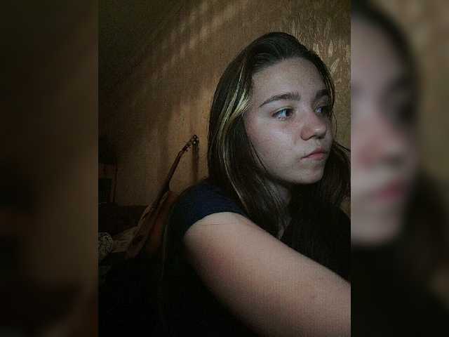 Lähettää kuvakaappauksia 18Kissa18