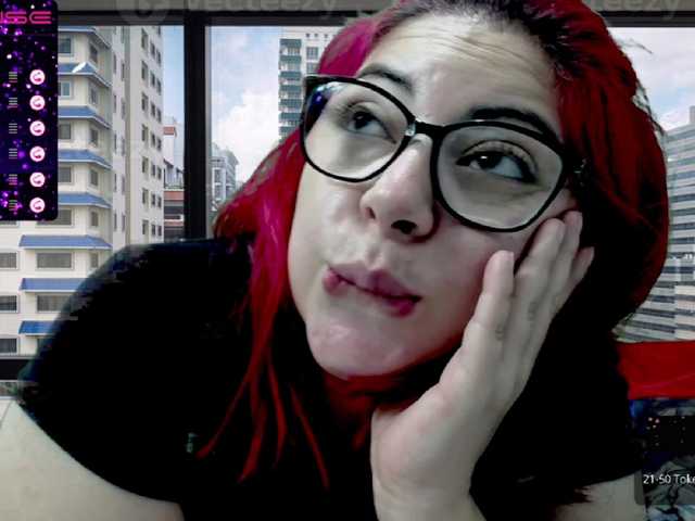 Lähettää kuvakaappauksia abigailcurvy