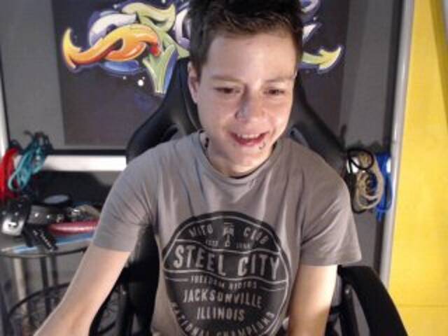 Lähettää kuvakaappauksia abigailbruin1