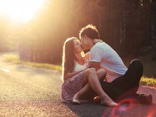 Eroottinen videokeskustelu AdamAndAlice