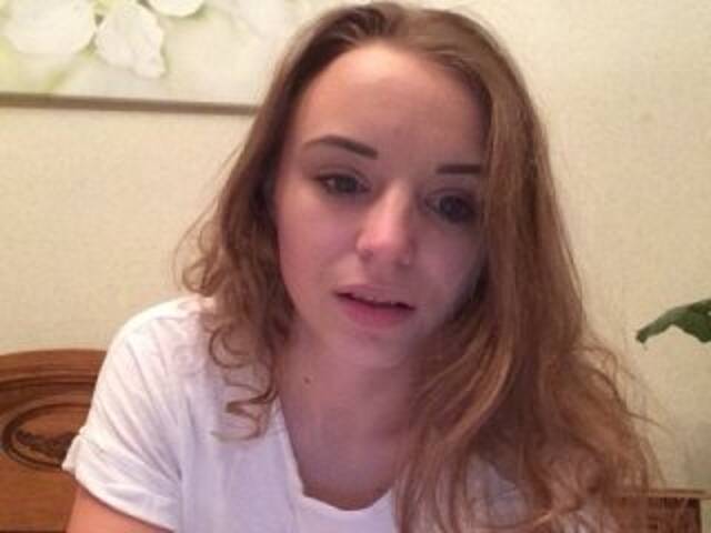 Lähettää kuvakaappauksia Adel-model