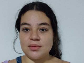 Eroottinen videokeskustelu Adelethompson