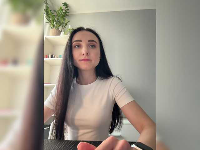 Lähettää kuvakaappauksia Adelina-a