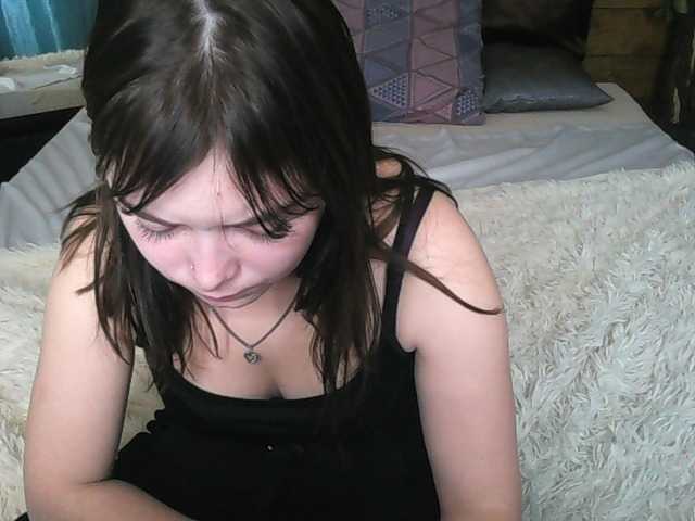 Lähettää kuvakaappauksia AdelineKel