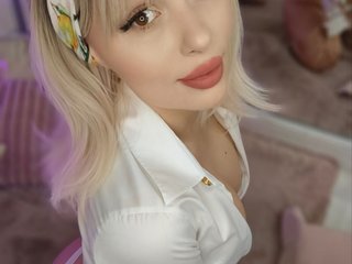 Eroottinen videokeskustelu AdelineKing