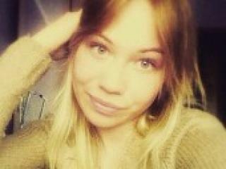 Eroottinen videokeskustelu adelyna