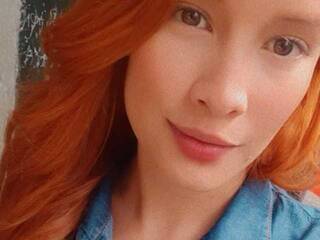 Eroottinen videokeskustelu adharasuniver