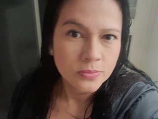 Eroottinen videokeskustelu Adriana-Rodriguez