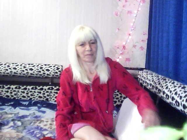 Lähettää kuvakaappauksia AdrianneWinx