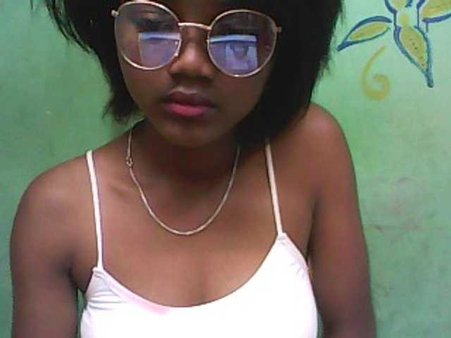 Kuvat afrogirlsexy hello everyone, i need tks for play with here, let s tip me now, i m ready , 50 tks naked