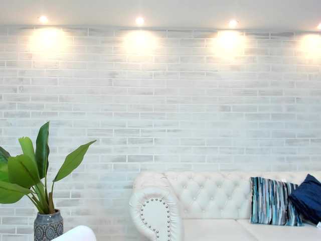 Lähettää kuvakaappauksia AgathaStone