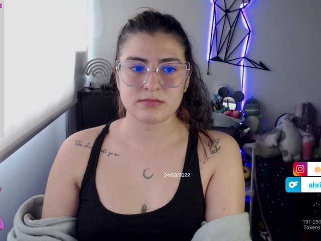 Lähettää kuvakaappauksia ahrianabluff