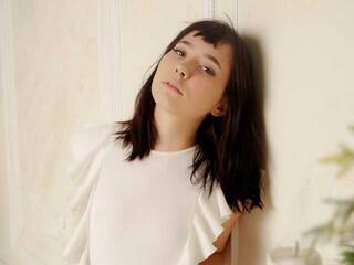 Eroottinen videokeskustelu AiryBraun