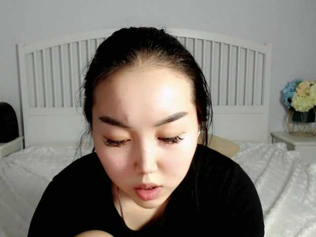Kuvat AkemiChu Hello! Today I got a new toys, I'm ready to have fun and make something naughty, pvt is open! #asian #young #18 #cute