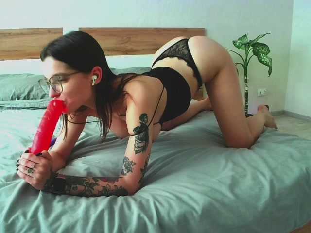 Kuvat ALAN-TATTY want to play with you) pvt is on) undress me for 150 tokens)