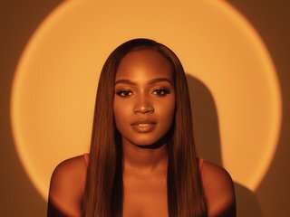 Eroottinen videokeskustelu Alana-Jonness