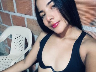 Eroottinen videokeskustelu AlanaSweet