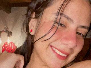 Eroottinen videokeskustelu AlannaRey