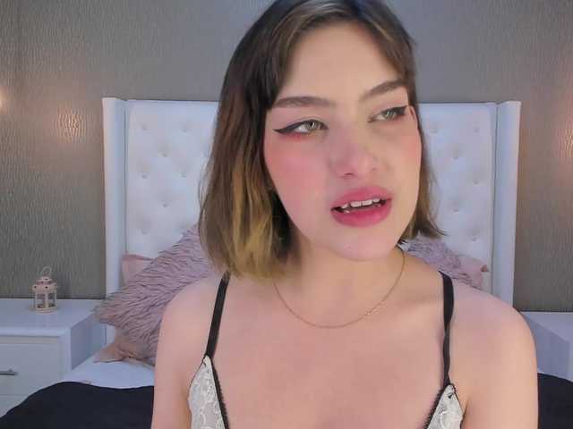 Lähettää kuvakaappauksia AlegnaTaylor