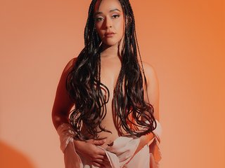 Eroottinen videokeskustelu AlessaRomero