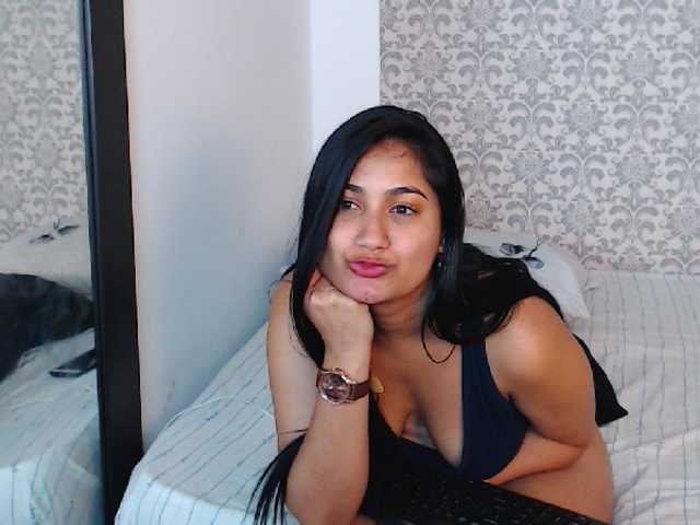 Kuvat AlexaCruz Hey come and tell me wht blow your mind!Make you cum with my squirts!! #new #clit #ass #pussy #latina #boobs #curvy