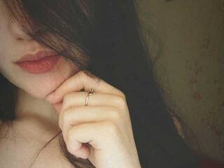 Eroottinen videokeskustelu AlexiaErnst