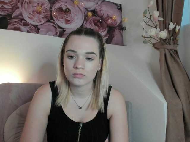 Kuvat AlexisTexas18 Another rainy day here, i am here for fun and chat-- naked and cum in pvt xx #18 #blonde #cute #teen #mistress