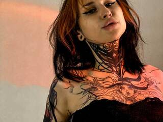 Eroottinen videokeskustelu AlexyLee