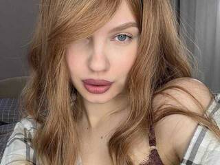 Eroottinen videokeskustelu Alice18Wonderland