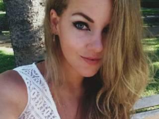 Eroottinen videokeskustelu aliceshine
