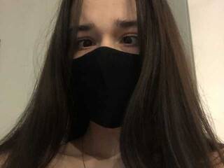 Eroottinen videokeskustelu alicelalise