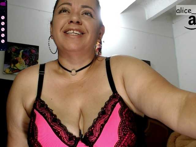 Kuvat AliceTess Let's have a great time together, make me feel happy and horny with u tips!! #milf #latina #mature #bigtits