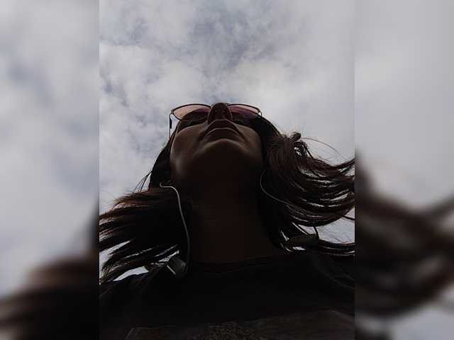 Lähettää kuvakaappauksia AlienKamila