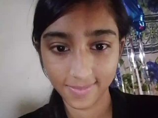 Eroottinen videokeskustelu AlinaPopy