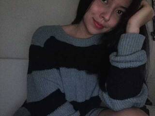 Eroottinen videokeskustelu alinataylor