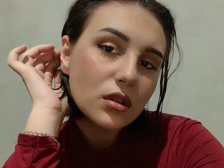 Eroottinen videokeskustelu AlinaWild