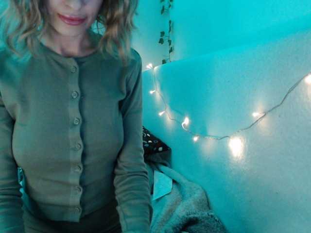 Kuvat Alisa-Nora hi im Alisa * favorite vib 25 50 88 181* when i feeel good -you will see me naked and squirt* want me 69*show face 77* snap 888*