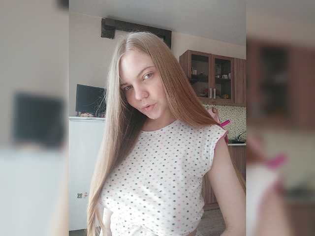 Kuvat alisekss8 Hello boys!) Im Alice, Im 24 age. Subscribe to me and put a heart!) Subscription for tokens!) I undress in private or in a group, not in public) Collecting tokens for a new camera!!)