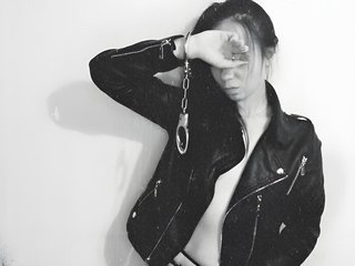 Eroottinen videokeskustelu AlisiaShtorm