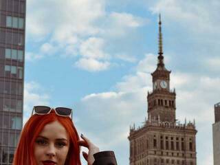 Eroottinen videokeskustelu AlisMoona