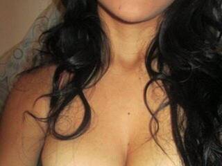 Eroottinen videokeskustelu Alison-18