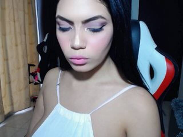 Lähettää kuvakaappauksia Alisson-lee