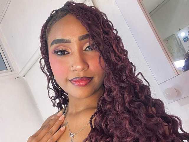 Kuva profiilista alissongirl