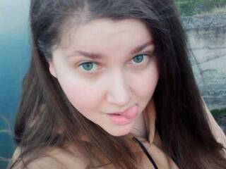 Eroottinen videokeskustelu Allexandraa