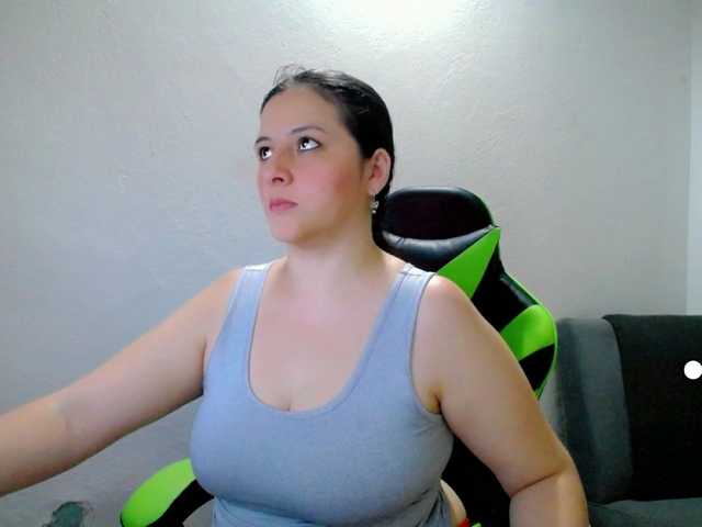 Lähettää kuvakaappauksia allisonbaby