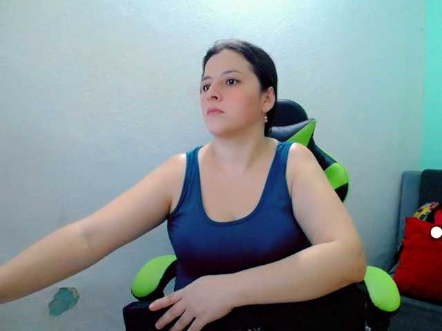 Lähettää kuvakaappauksia allisonbaby