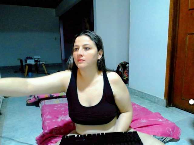 Lähettää kuvakaappauksia allisonbaby