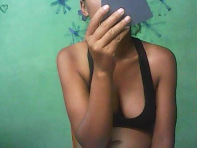 Lähettää kuvakaappauksia almapleasure