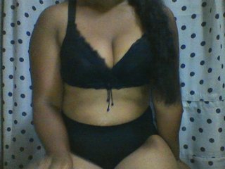 Eroottinen videokeskustelu Amandinea